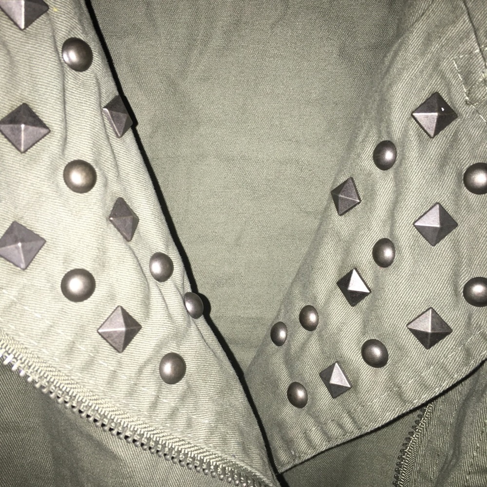 Jacket - Picture 2 of 4